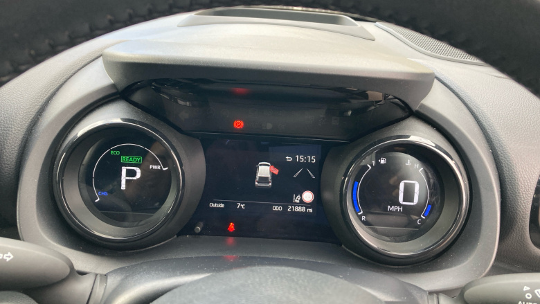 Toyota Yaris 1.5 Hybrid Launch Edition 5dr CVT Hybrid Hatchback